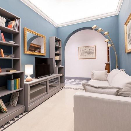 Dimora D'Azeglio With Private Patio Apartment ฟลอเรนซ์ ภายนอก รูปภาพ