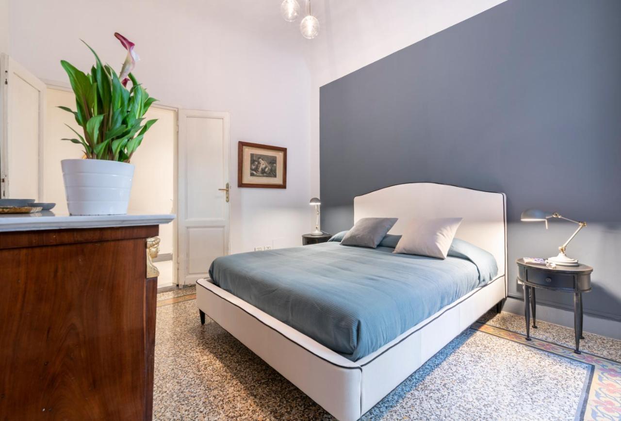 Dimora D'Azeglio With Private Patio Apartment ฟลอเรนซ์ ภายนอก รูปภาพ
