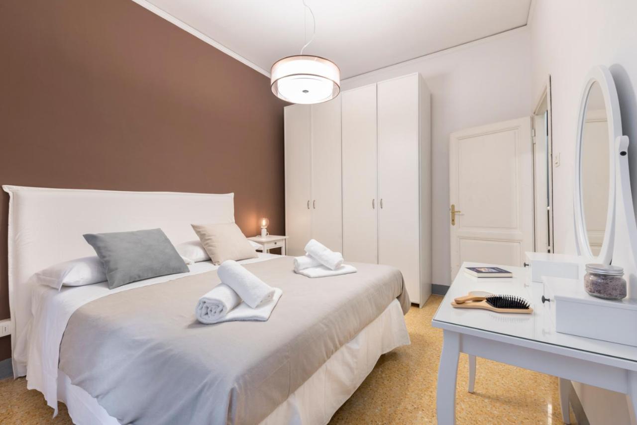 Dimora D'Azeglio With Private Patio Apartment ฟลอเรนซ์ ภายนอก รูปภาพ